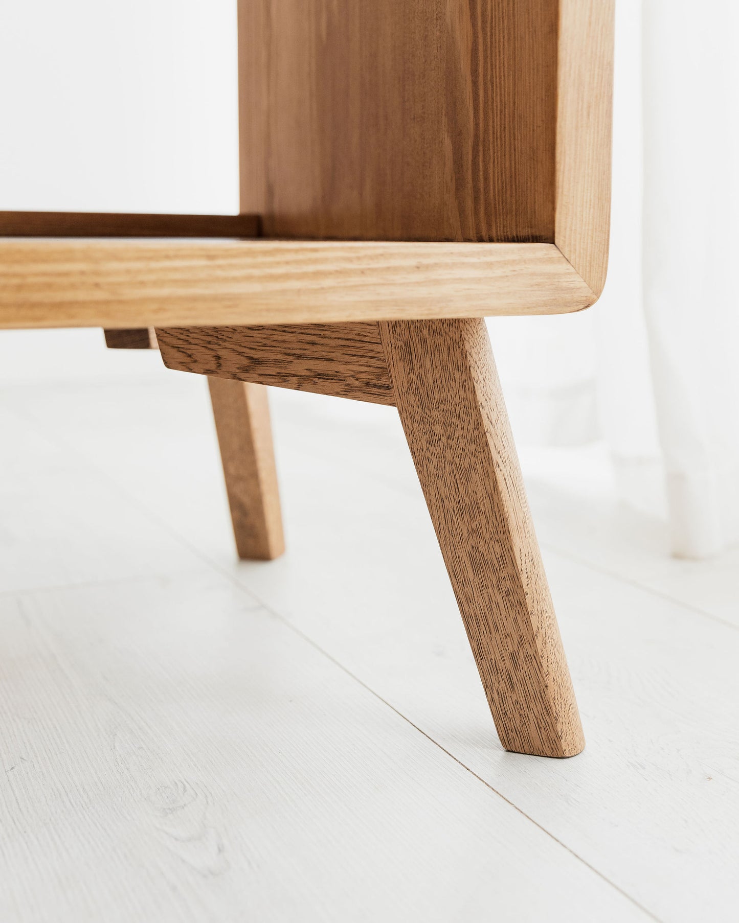 'Elmcroft' SHELF - Record Player Stand With Hi-Fi Shelf