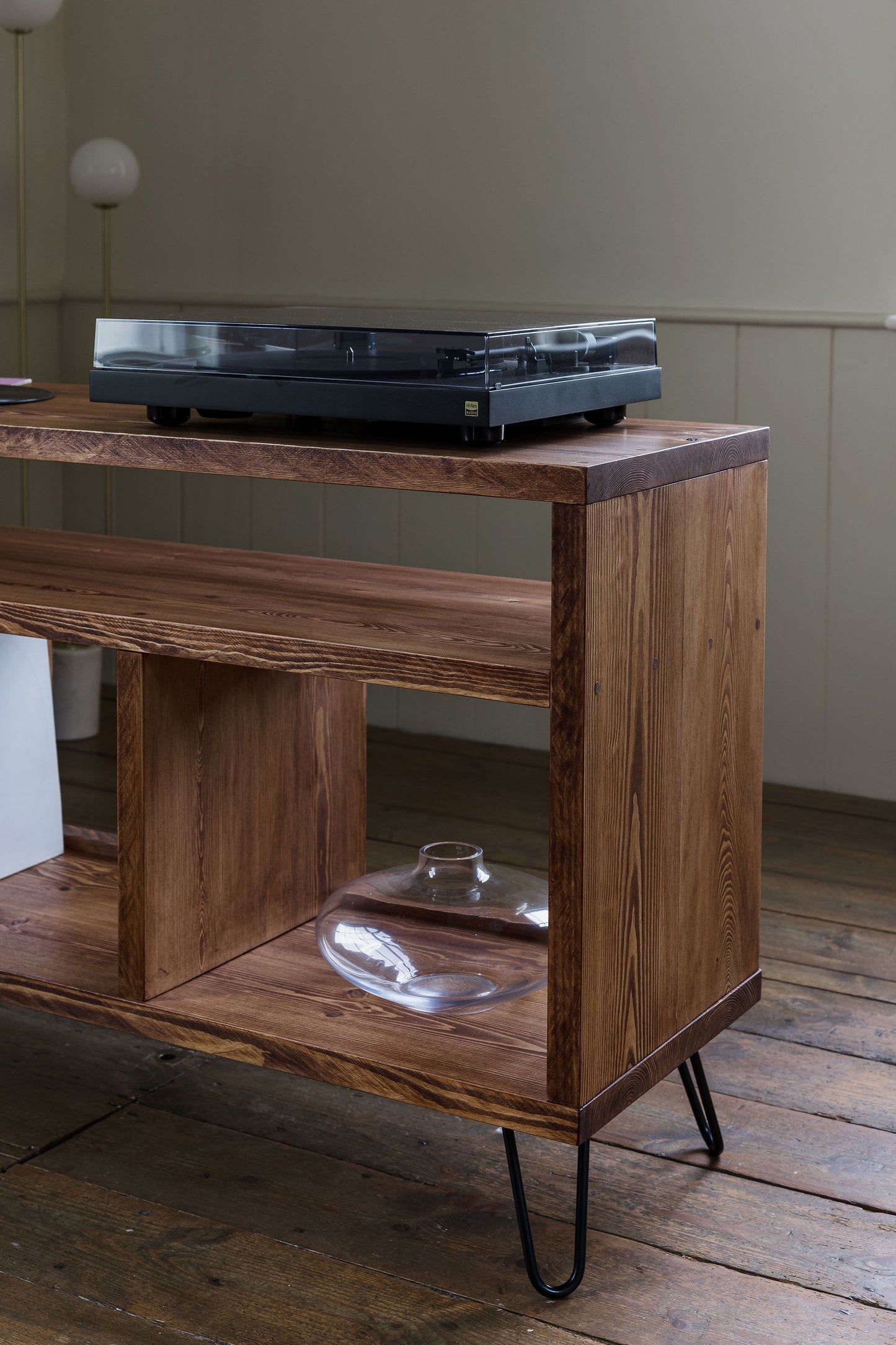 'Lawrence' Solid Wood TV/Turntable Stand