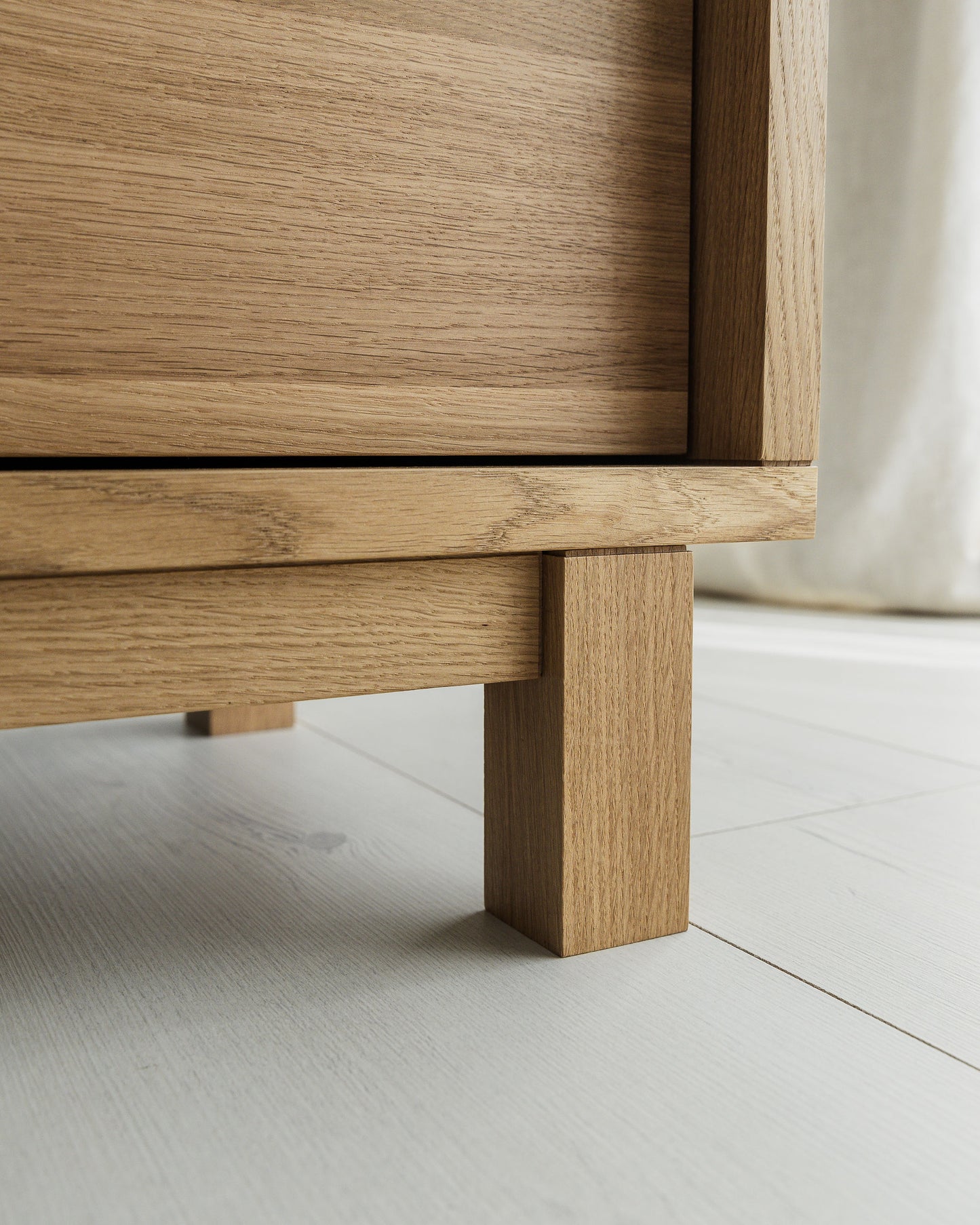 'Agnes' Oak Cabinet
