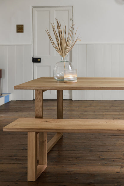 'Sussex' Solid Oak Dining Table 4-8 Seater