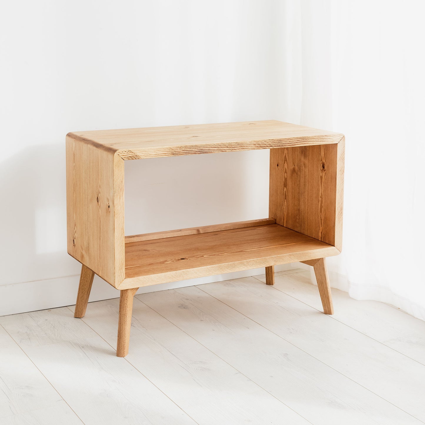 Record Player Stand Or TV Unit Vinyl Turntable Storage Rustic Industrial Hairpin Leg Solid Sustainable  Wood