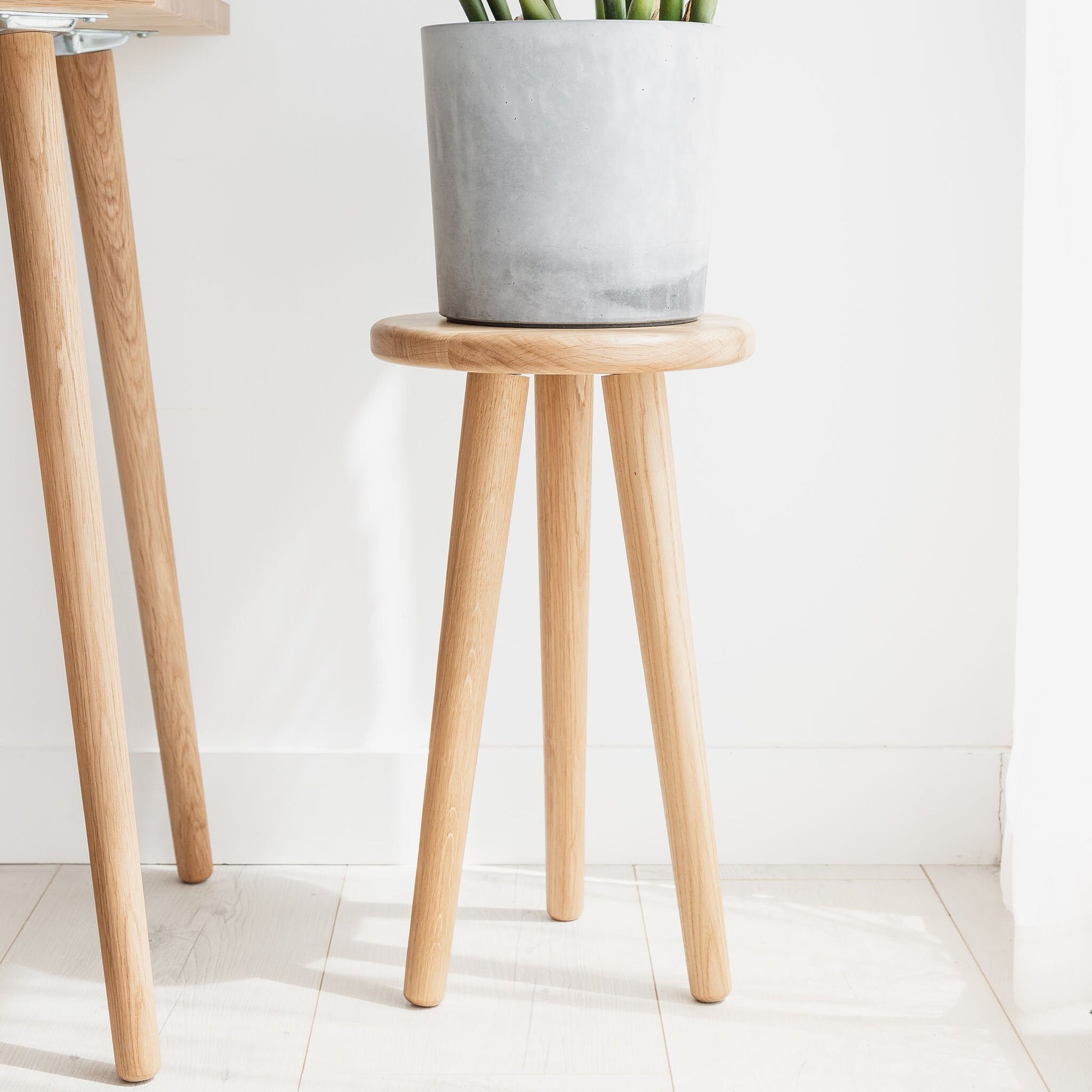 Round Side Table Or Stool Hand Made From Solid Oak Hardwood  Handcrafted in the UK. Mid Century Modern Nordic Scandinavian Furniture