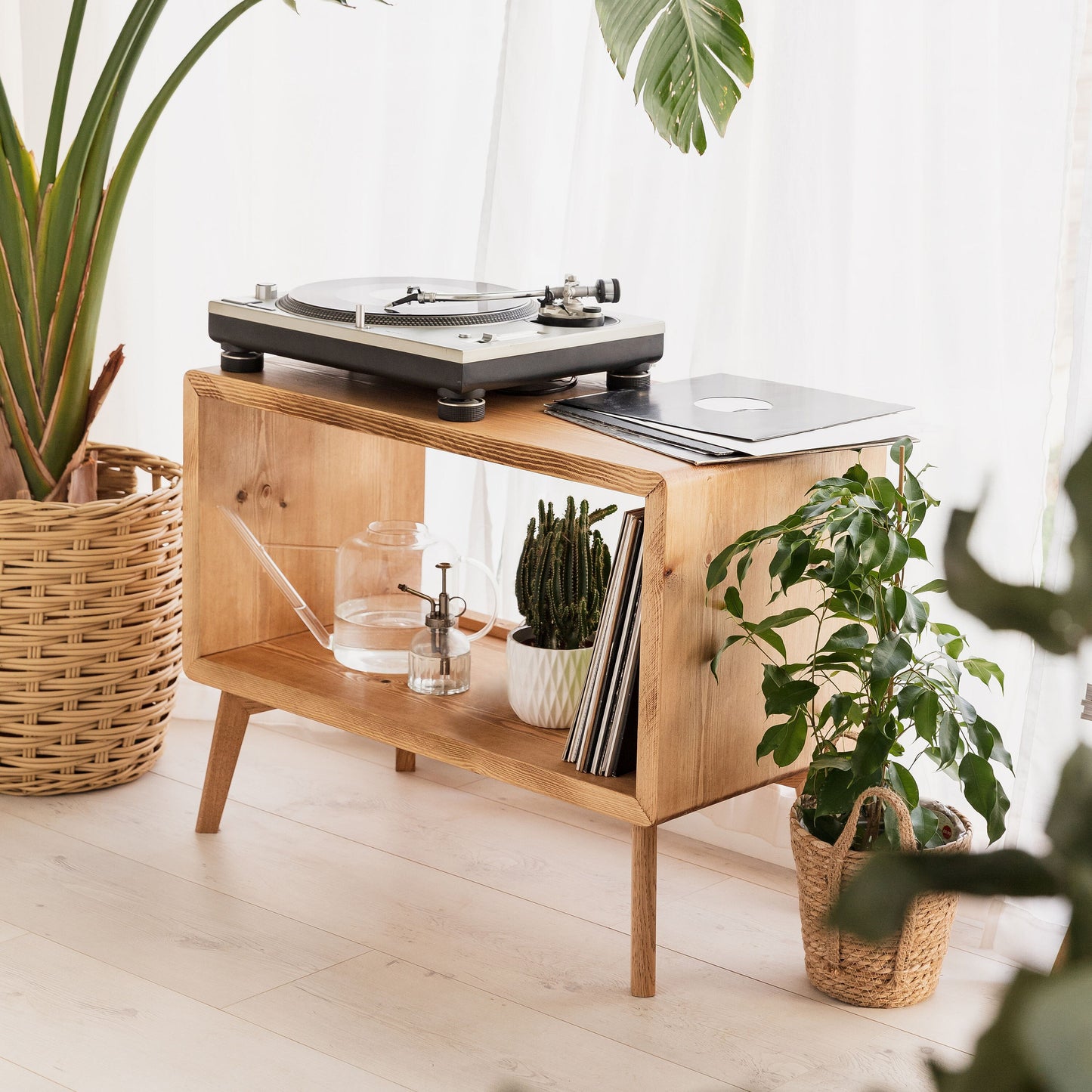 Record Player Stand Or TV Unit Vinyl Turntable Storage Rustic Industrial Hairpin Leg Solid Sustainable  Wood